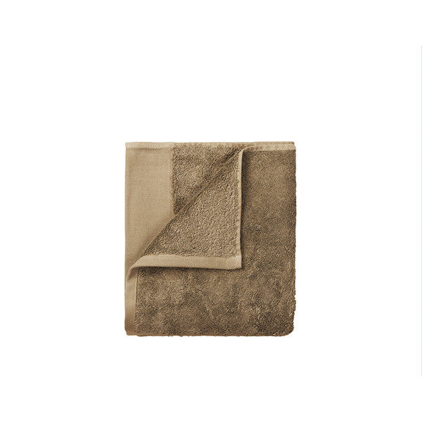 RIVA Guest Towel Set 30x50cm, Tan Color - مجموعة RIVA مناشف الضيوف 30x50سم, لون بني