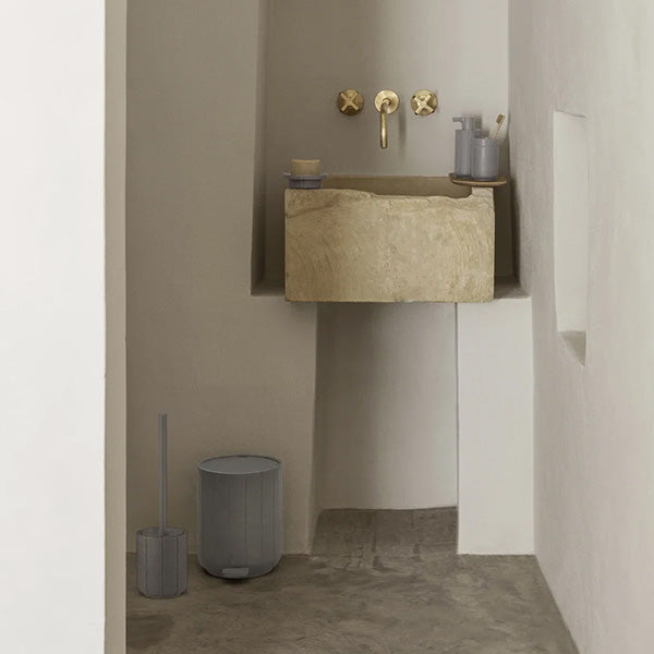 Kua Tumbler, Micro Chip - حامل فرش أسنان، رمادي فاتح