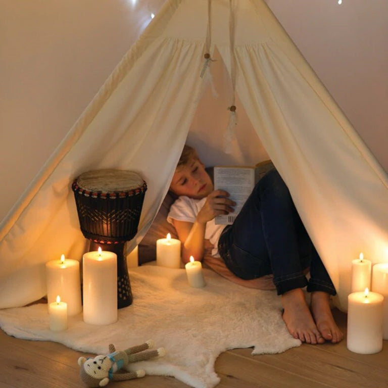 LED PILLAR CANDLE- IVORY 10.1x20cm (8/16) - شمعة LED مضيئة 10xh20 سم, لون اوف وايت