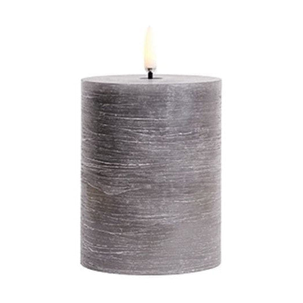 LED PILLAR CANDLE GREY RUSTIC - شمعة LED مضيئة 10.1x7.8 سم, لون رمادي