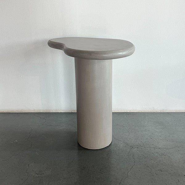 Jonah organic High side table , Grey Color - طاولة قهوة عضوية Jonah, لون رمادي