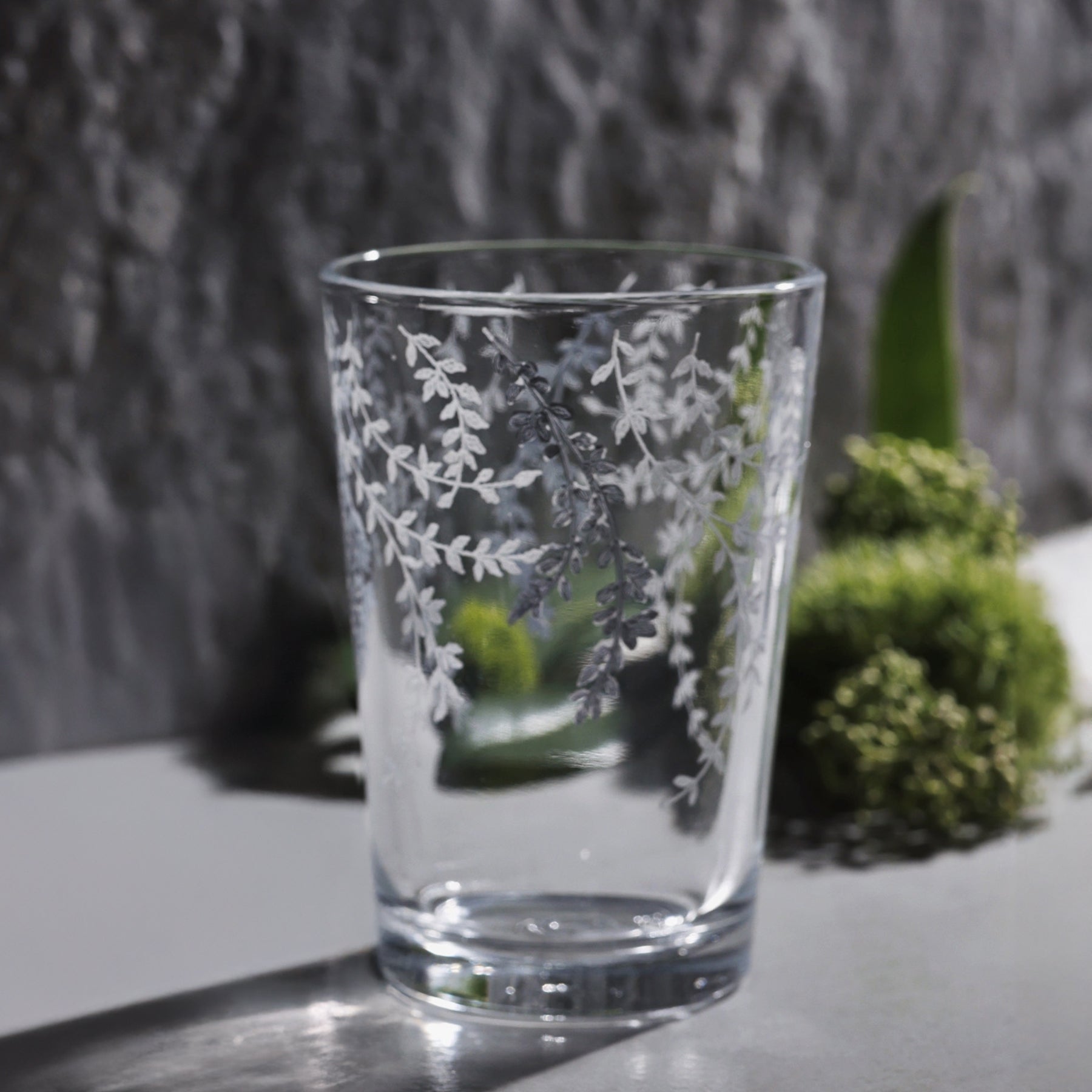 Black Leaves Drinking Glass Set, Black Color - طقم اكواب بنقش الأوراق السوداء , أسود