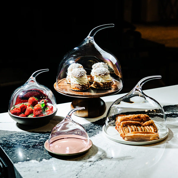 Morleos Harmony Cake Cover With Handle 30.8 - غطاء كيك اكليريك بمقبض