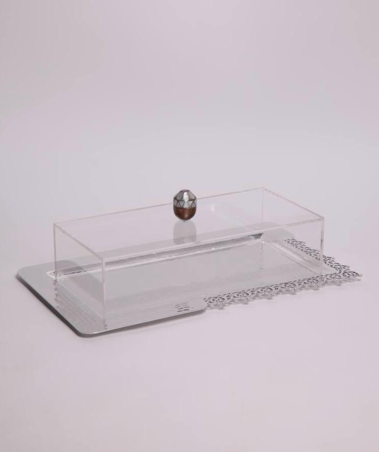 Rectangular Metal Tray With Lace Pattern And Plixiglass cover - صينية معدنية مستطيلة بنمط الدانتيل وغطاء زجاجي