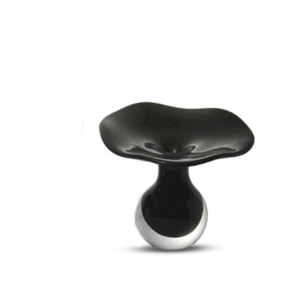 Small Black Vase - مزهرية صغيرة, أسود