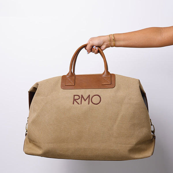 MEDIUM KHAKI DUFFLE BAG WITH SHOULDER STRAP - BROWN STRAP 78x15x39cm - 78x15x39cm حقيبة يد كاكي متوسطة الحجم مع حزام كتف - حزام بني