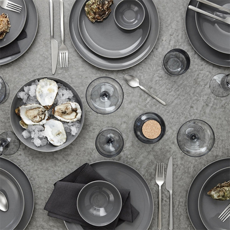 Serving Plate 24cm, Mourning Dove Color - طبق تقديم 24سم, لون رمادي فاتح