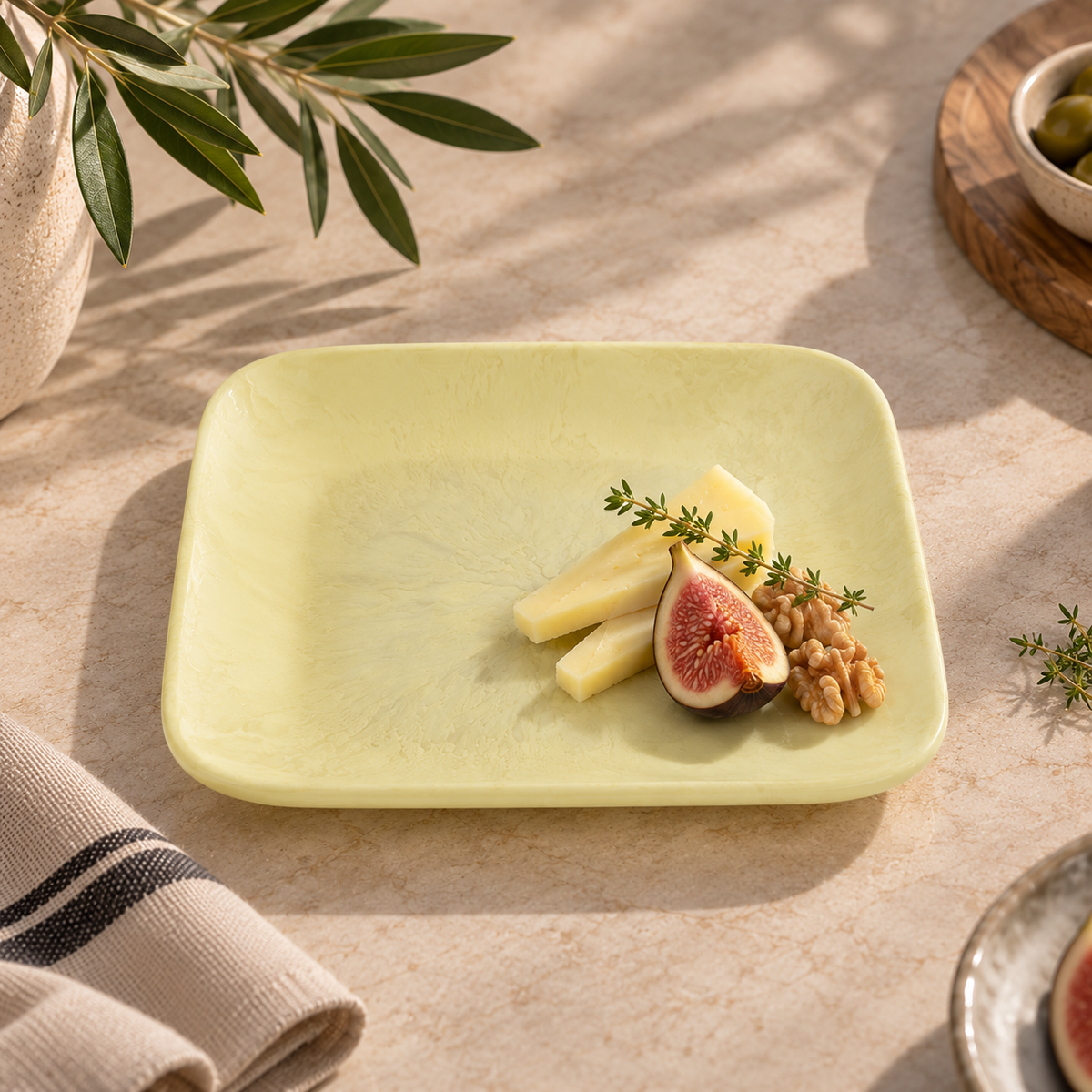 Medium Square Tray , Yellow - طبق تقديم مربع متوسط, أصفر