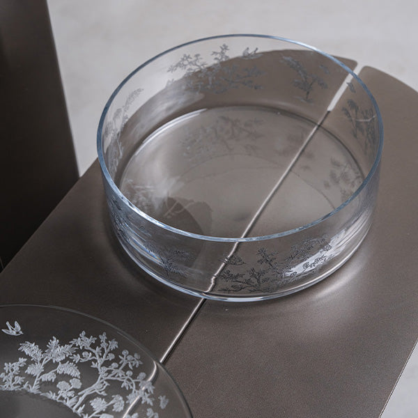 Silver Forest Large Bowl Glazed Satin 25 cm - وعاء حلوى نقش الطائر والغصن فضي 25 سم