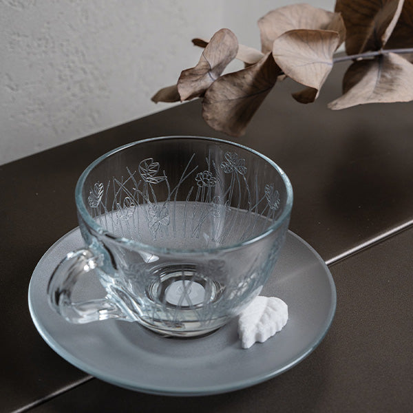 Silver Flying Botanical flower Cappuccino Cup ,Saucer - طقم اكواب كابتشينو مع صحن غير لامع بنقشة نباتية ,فضي