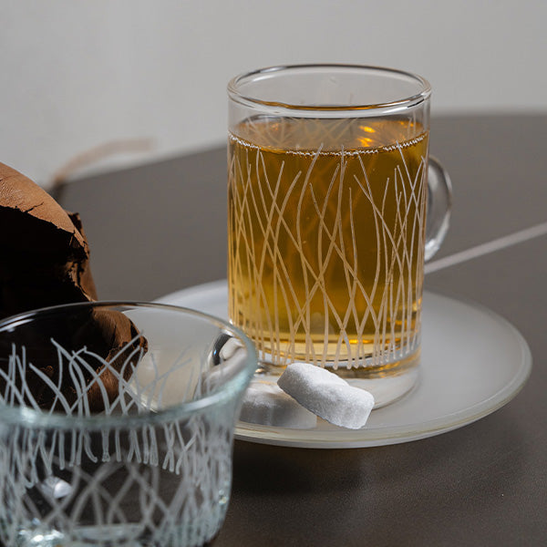 White Lines Istekana & Gahwa Set - طقم استكانات شاي وقهوة بنقشة الخطوط البيضاء