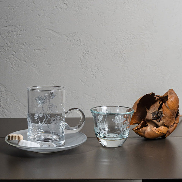 Silver Botanical Istekana & Gahwa Set - طقم استكانات شاي وقهوة بنقشة نباتية فضي
