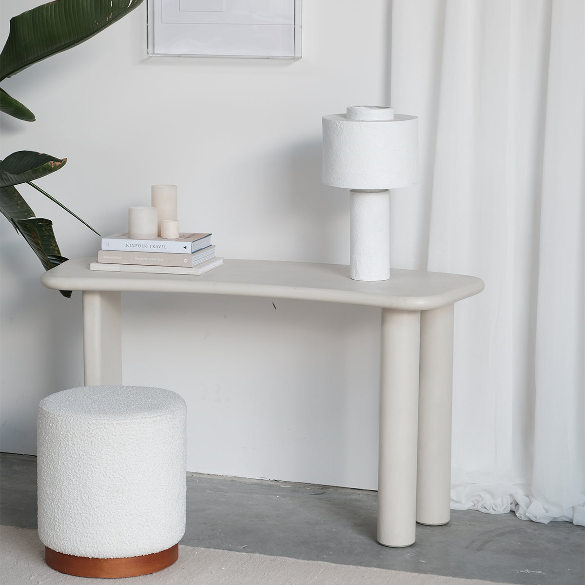 Marseille organic console table, Black Color - Marseille طاولة كونسول عضوية, لون أسود