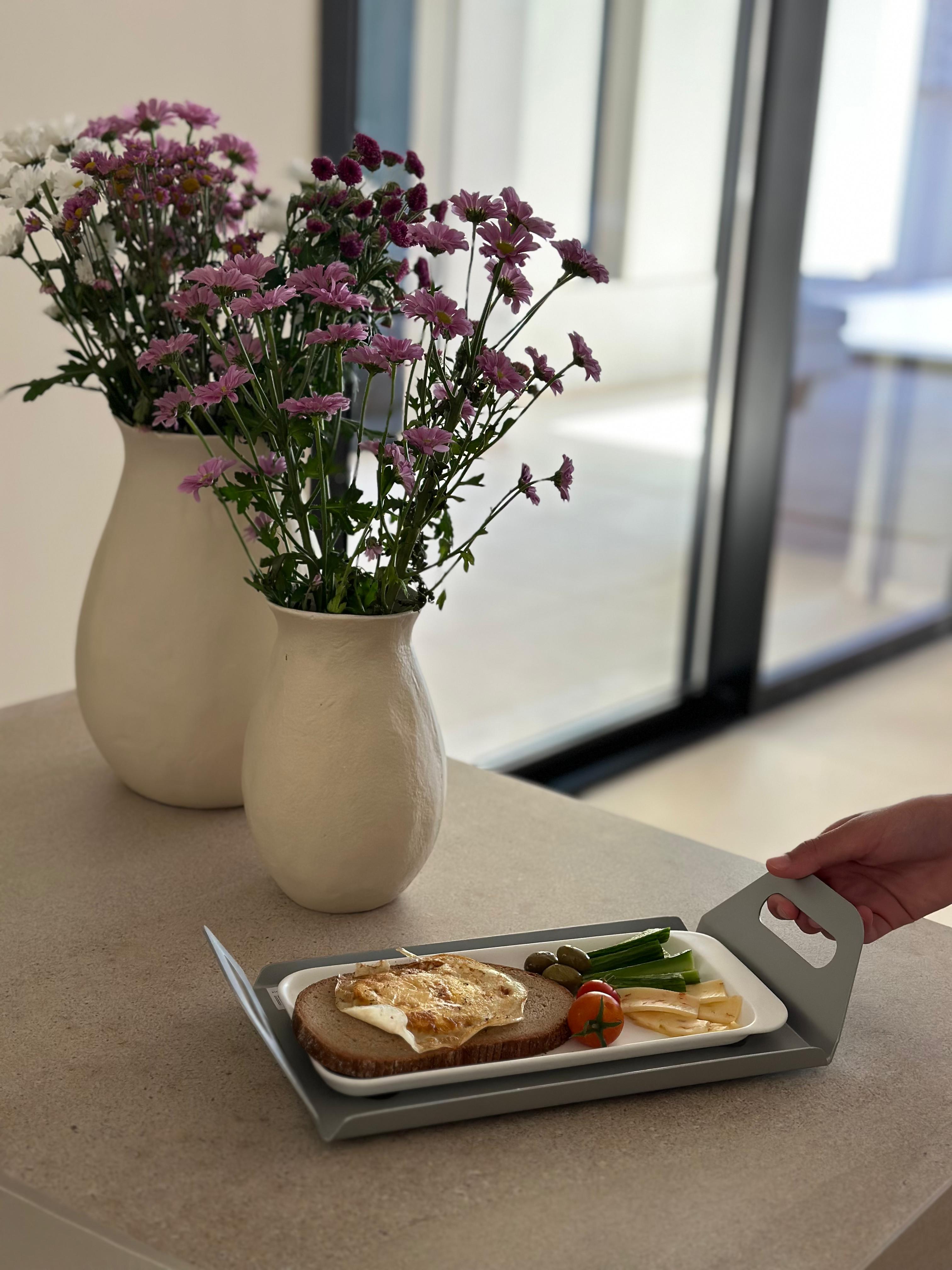 SET OF CATERING TRAY - مجموعة من صينية تقديم الطعام