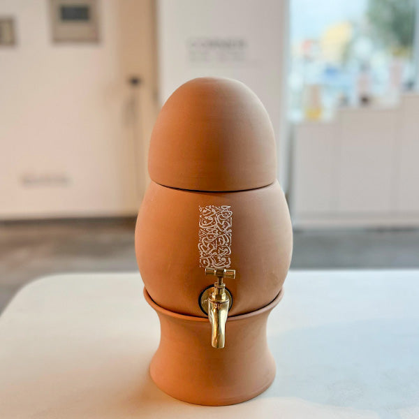 HANDCRAFTED WATER DRINKING POT , white- فخارة توزيع المياه , أبيض