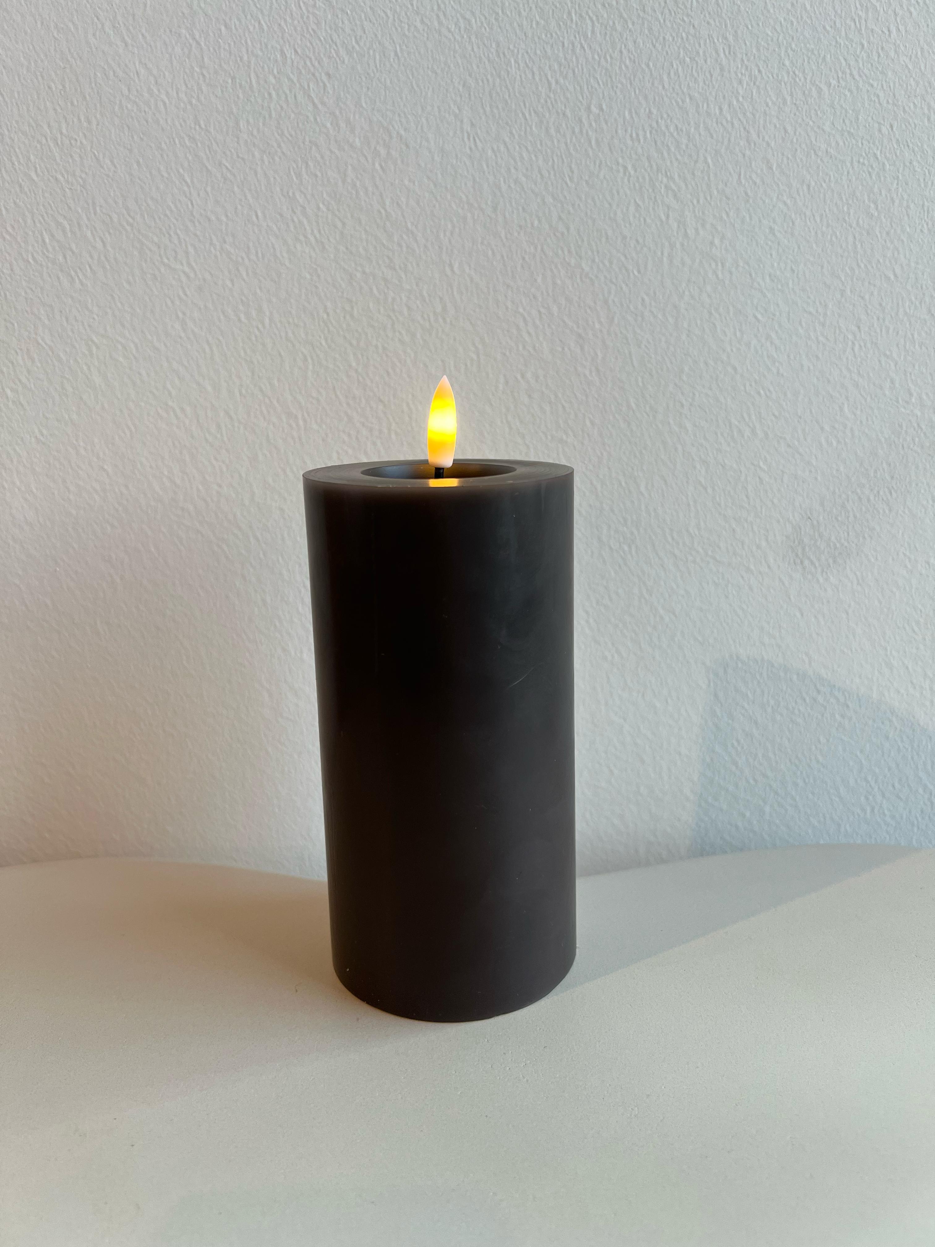 MM LED pillar candle, Silk, Melted, Charcoal, 74x150 mm - MM شمعة عمودية LED، حرير، ذائب، فحمي، 74x150 ملم
