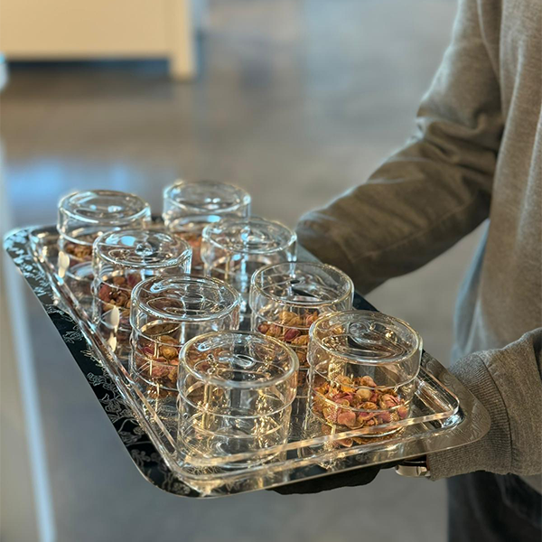 Forest Rect Tray with Acrylic Frame (8 Glasses with lid) - صينية Forest مستطيلة بإطار اكريلك (8 أكواب بغطاء)