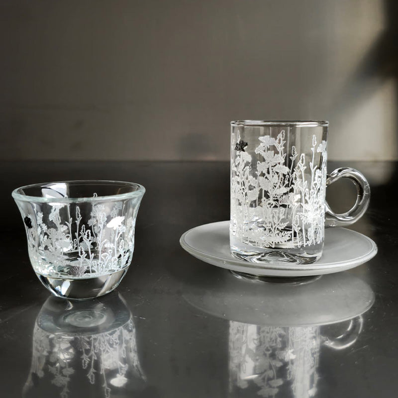 Silver Metallic Botanical flower Istekana & Gahwa Set - طقم استكانات شاي وقهوة بنقشة نباتية معدني فضي