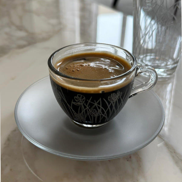 Silver Flying Botanical flower Espresso Cup ,Saucer - طقم اكواب إسبرسو مع صحن غير لامع بنقشة نباتية ,فضي