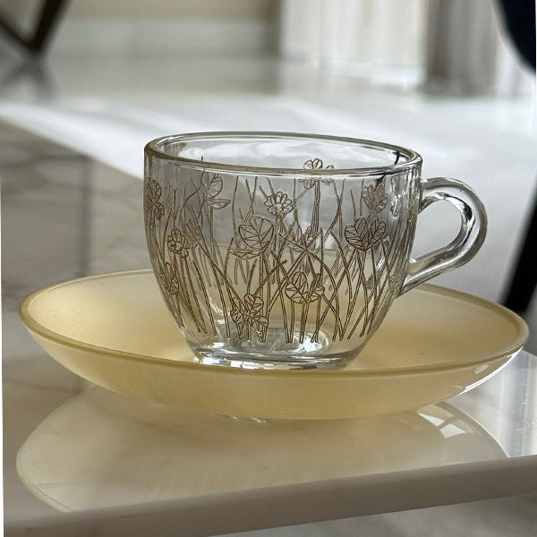 Gold Flying Botanical flower Espresso Cup ,Saucer - طقم اكواب إسبرسو مع صحن غير لامع بنقشة نباتية ,ذهبي