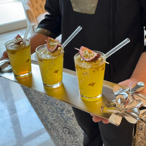 OVAL TRAY WITH SHEET & CAST FLOWER - صينية بيضاوية مزخرفة بزهور