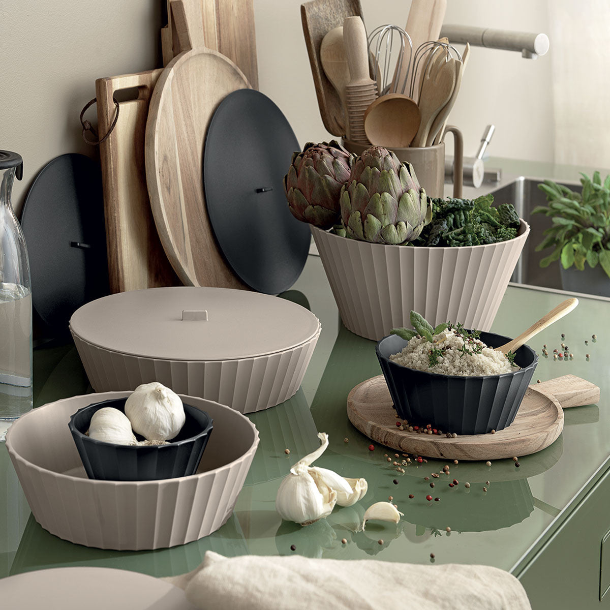 Large HERA Bowl , Moka Grey Color - وعاء HERA كبير , لون رمادي / بيج