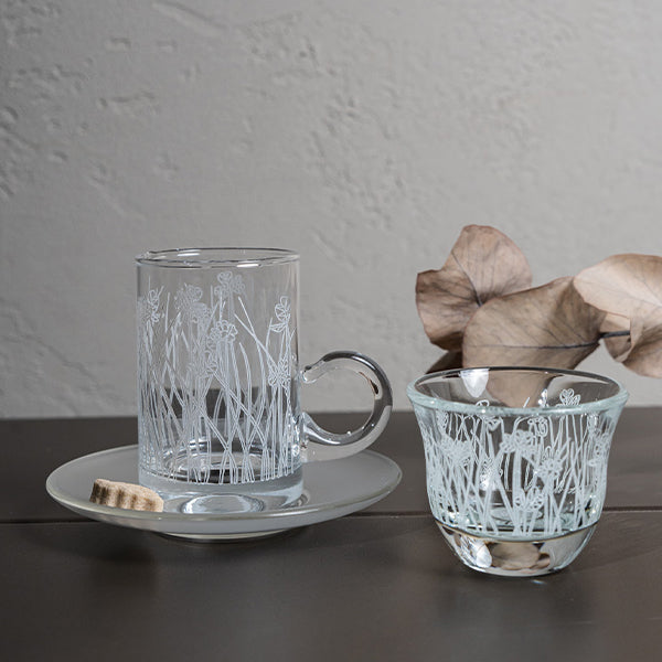 White Flying Botanical flower Istekana & Gahwa Set - طقم استكانات شاي وقهوة بنقشة نباتية أبيض