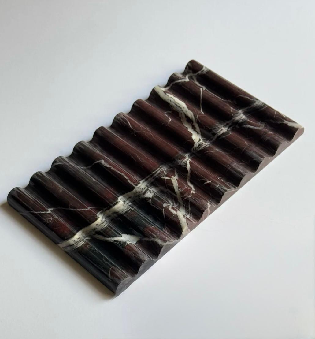 DUNES - MAROON MARBLE - 16CM X 28 CM - ديونز - رخام كستنائي - 16 سم × 28 سم