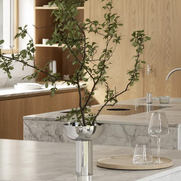 MIYABI Metallic Vase, Stainless Steel Color - مزهرية ميتاليك MIYABI، لون الستانلس ستيل
