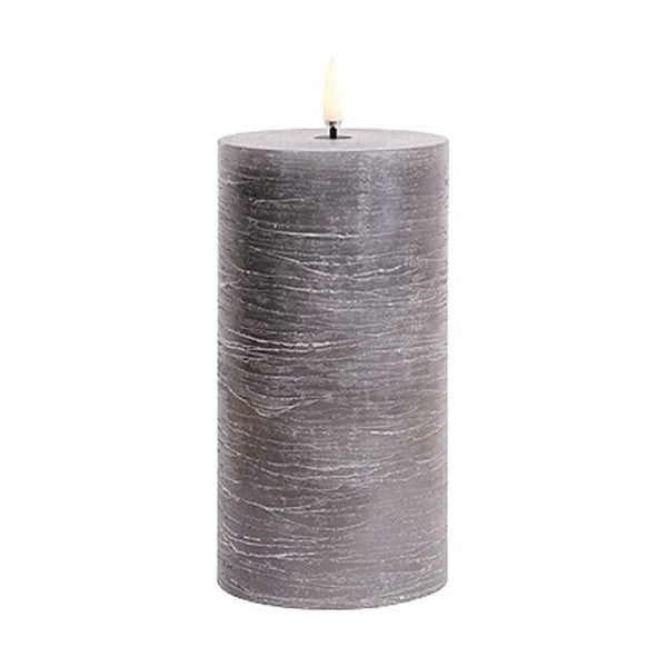 LED PILLAR CANDLE GREY RUSTIC - شمعة LED مضيئة 15x7.8 سم, لون رمادي