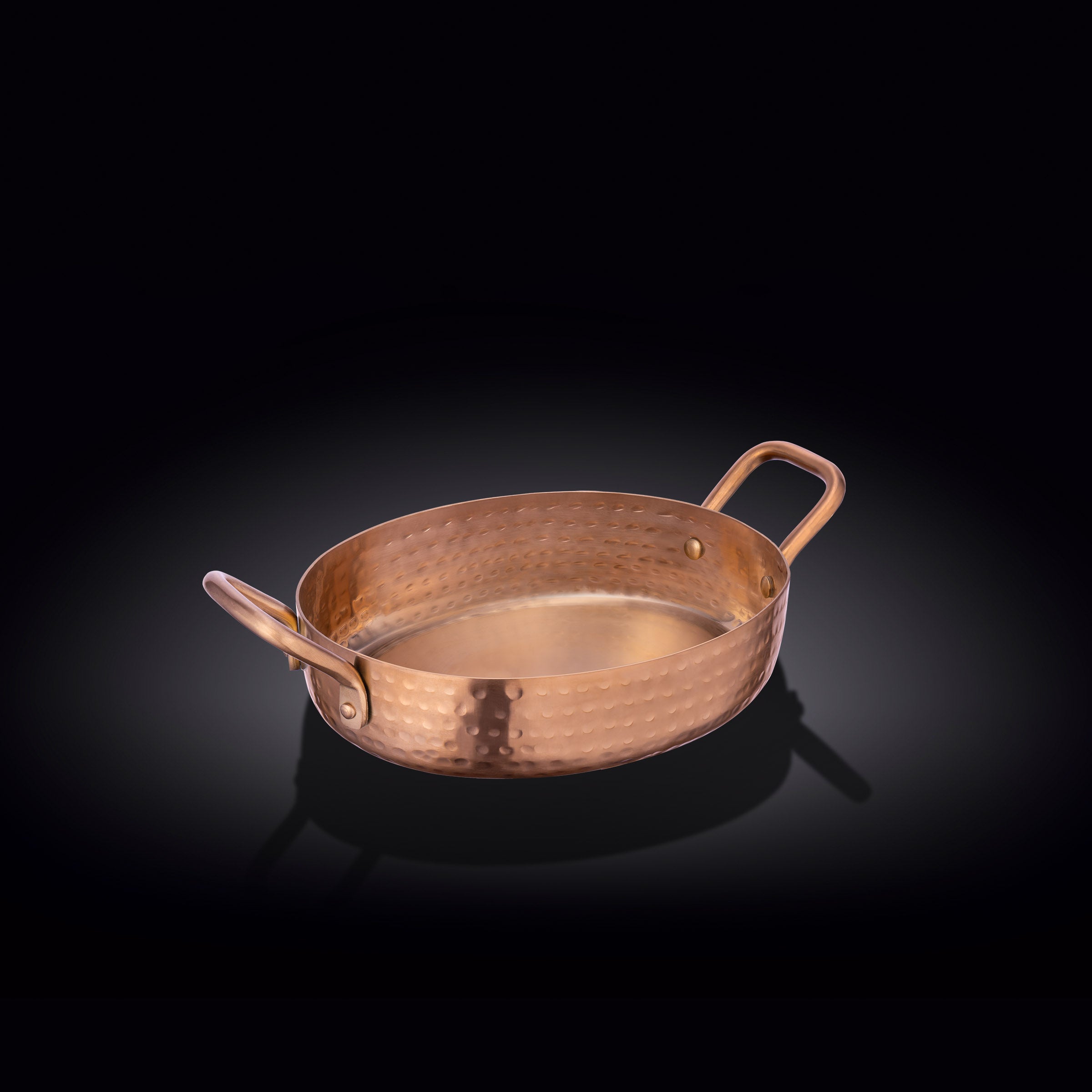 OVAL FRY PAN WITH 2 SIDE HANDLES 14 X 11.5 X 3.5 CM -14 X 11.5 X 3.5 سم مقلاة بيضاوية بمقبضين