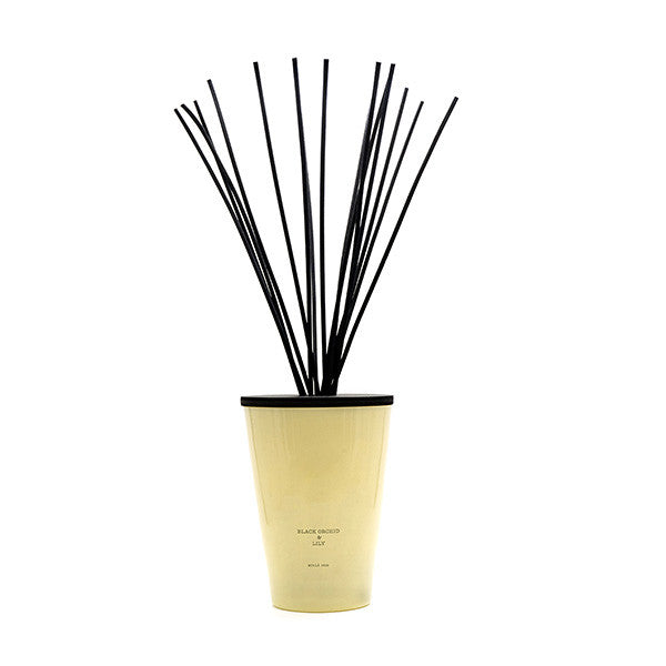 BLACK ORCHID & LILY Premium Reed diffuser 3000ml - BLACK ORCHID & LILY  ناشر عطري مع أعواد خشبية  3000مل