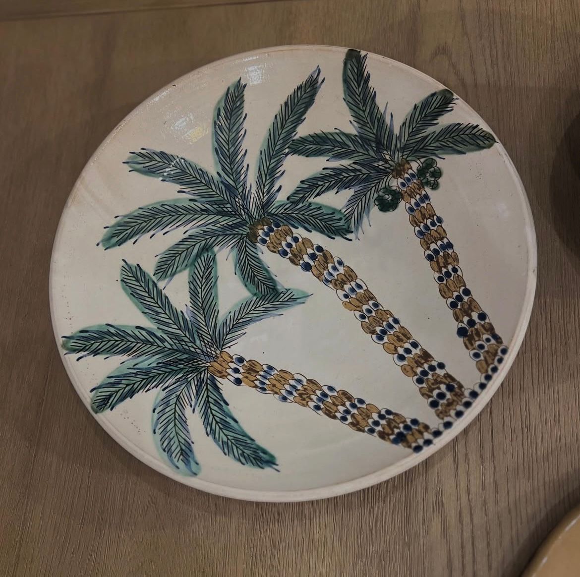 Large serving palm plate - صحن تقديم كبير