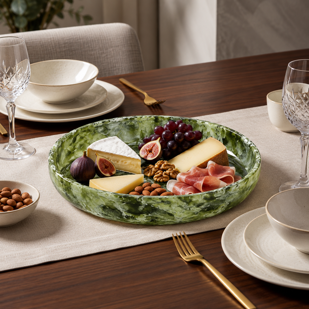 Medium Round Platter, Forest - طبق تقديم دائري متوسط , أخضر