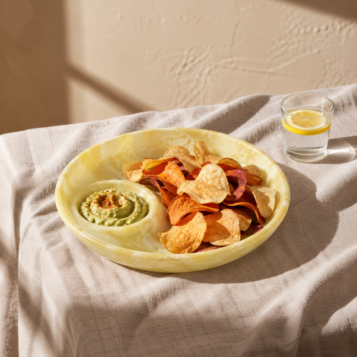 Chip & Dip , Yellow -  طبق شيبس وصوص - أصفر