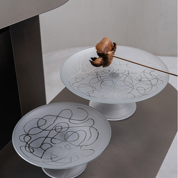 Abstract Cake Stand  W Glazed Satin 22CM - طبق تقديم بنقشة Abstract قاعدة 22سم