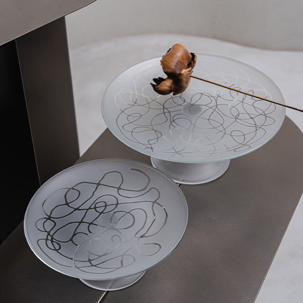 Abstract Cake Stand  W Glazed Satin 28CM - طبق تقديم بنقشة Abstract قاعدة 28سم