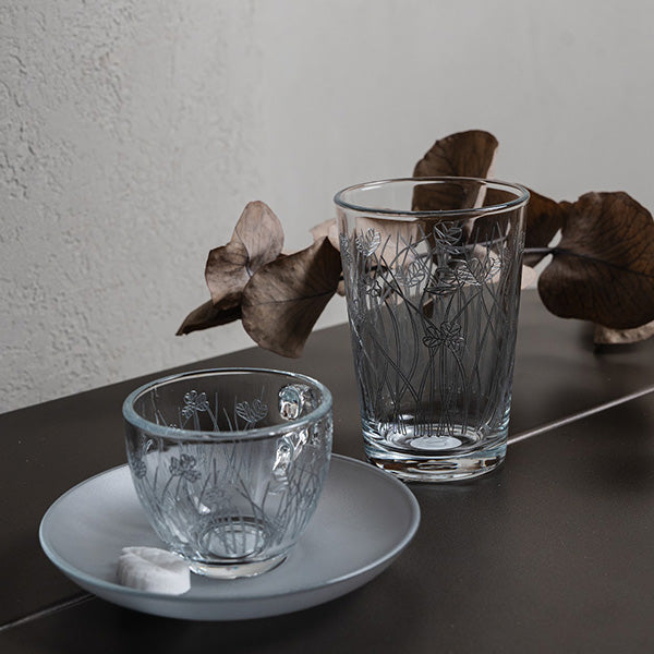 Silver Flying Botanical flower Espresso Cup ,Saucer - طقم اكواب إسبرسو مع صحن غير لامع  بنقشة نباتية ,فضي