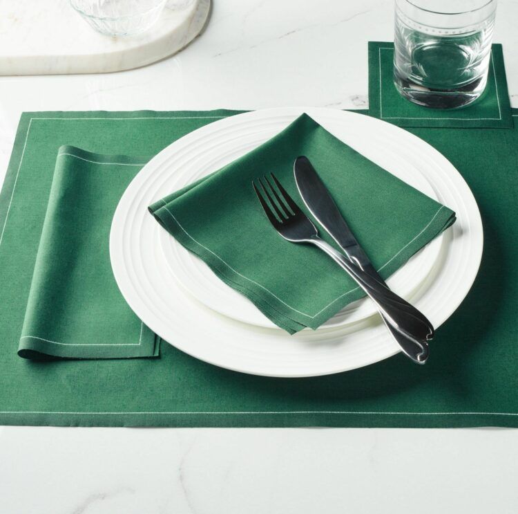 English green Napkin 11,7x11,7 100% Cotton, Rolls 50 - مناديل سفرة قطنية 11,7×11,7 اخضر–  50 قطعة
