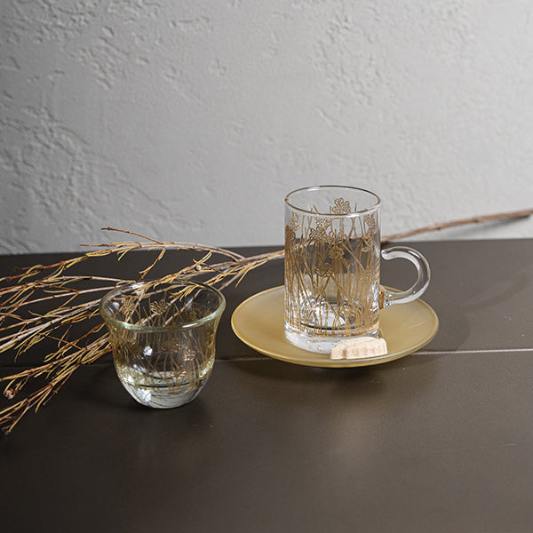 Gold Flying Botanical flower Istekana & Gahwa Set  -  طقم استكانات شاي وقهوة بنقشة نباتية ذهبي