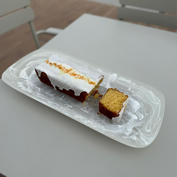 CLASSICAL RECTANGULAR PLATTER 54 x 25 x 3.5 CM WHITE -طبق تقديم مستطيلي 54x25x3.5سم, لون أبيض
