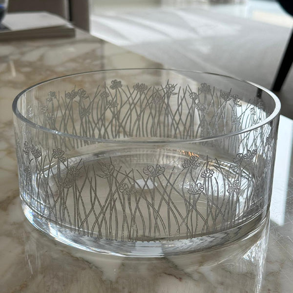 Silver Flying Botanical flower Large Bowl Glazed Satin 25 cm  -   وعاء تقديم بنقشة نباتية فضي 25 سم