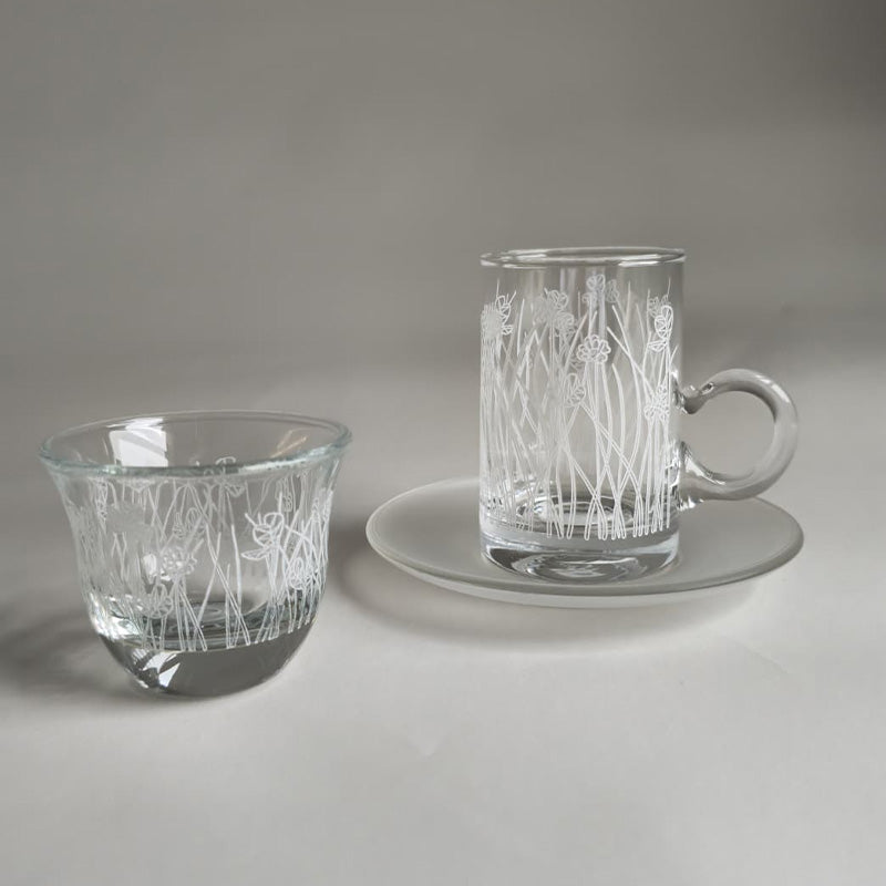 White Flying Botanical flower Istekana & Gahwa Set  - طقم استكانات شاي وقهوة بنقشة نباتية أبيض